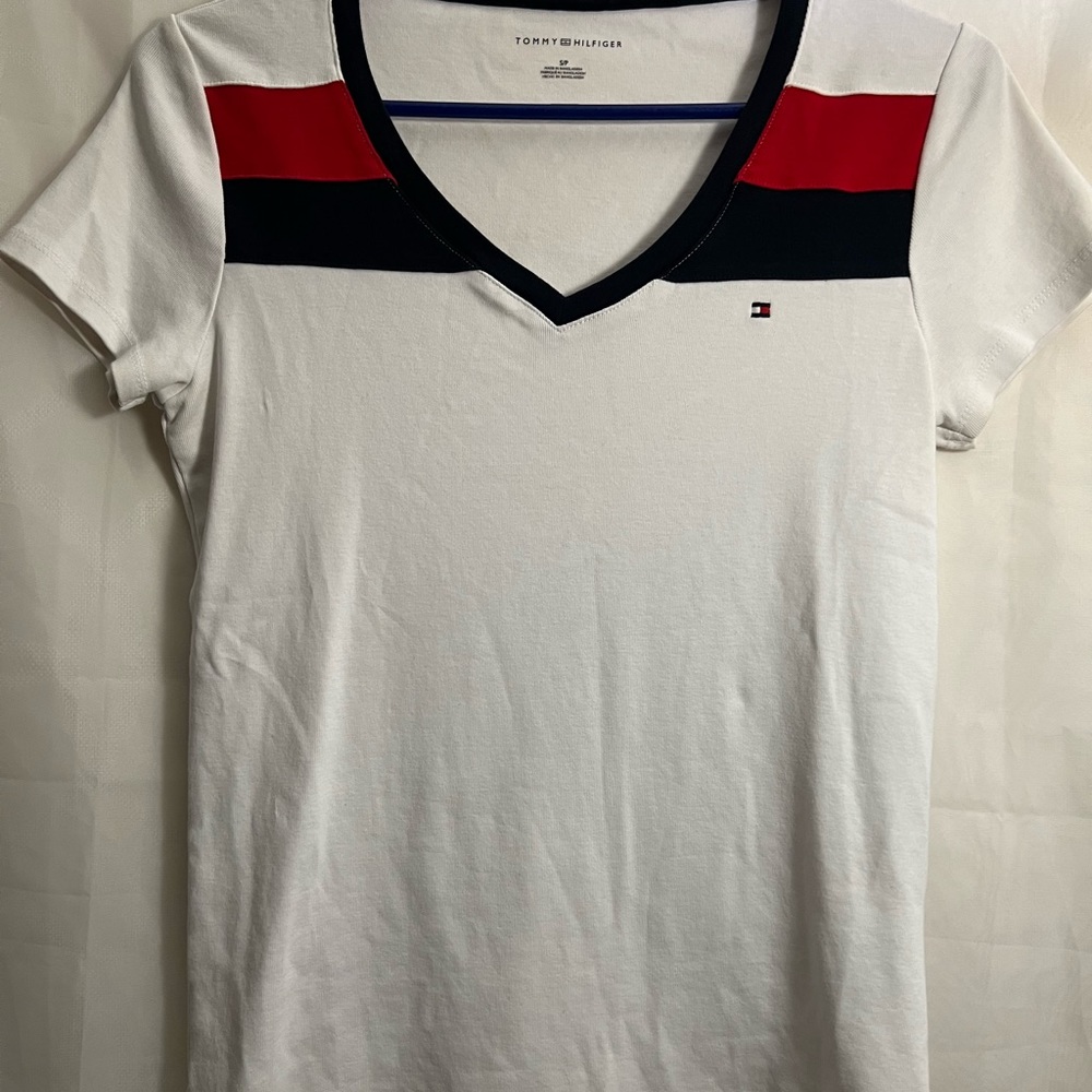 Tommy Hilfiger V neck Shirt